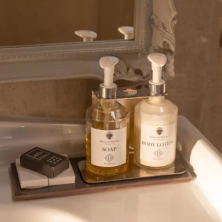 ホテル Palazzo Dei Mercanti - Dimora & 4*