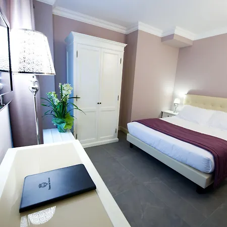 Palazzo Dei Mercanti - Dimora & 4*