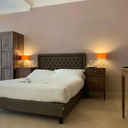 ホテル Palazzo Dei Mercanti - Dimora & 4*