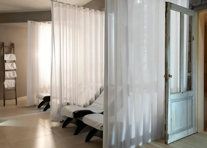 Palazzo Dei Mercanti - Dimora & 4* Ascoli Piceno