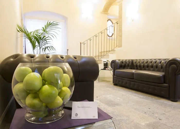 Palazzo Dei Mercanti - Dimora & 4* Ascoli Piceno